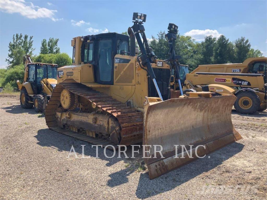 CAT D6T LGPPAT Buldozer sobre oruga