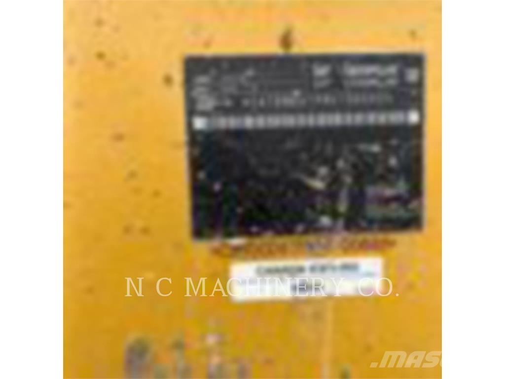 CAT D6T LGPVP Buldozer sobre oruga