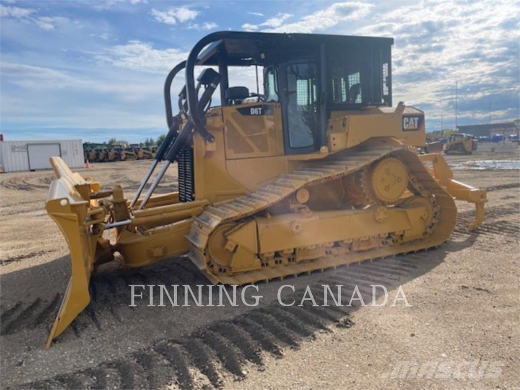 CAT D6T VPAT Buldozer sobre oruga