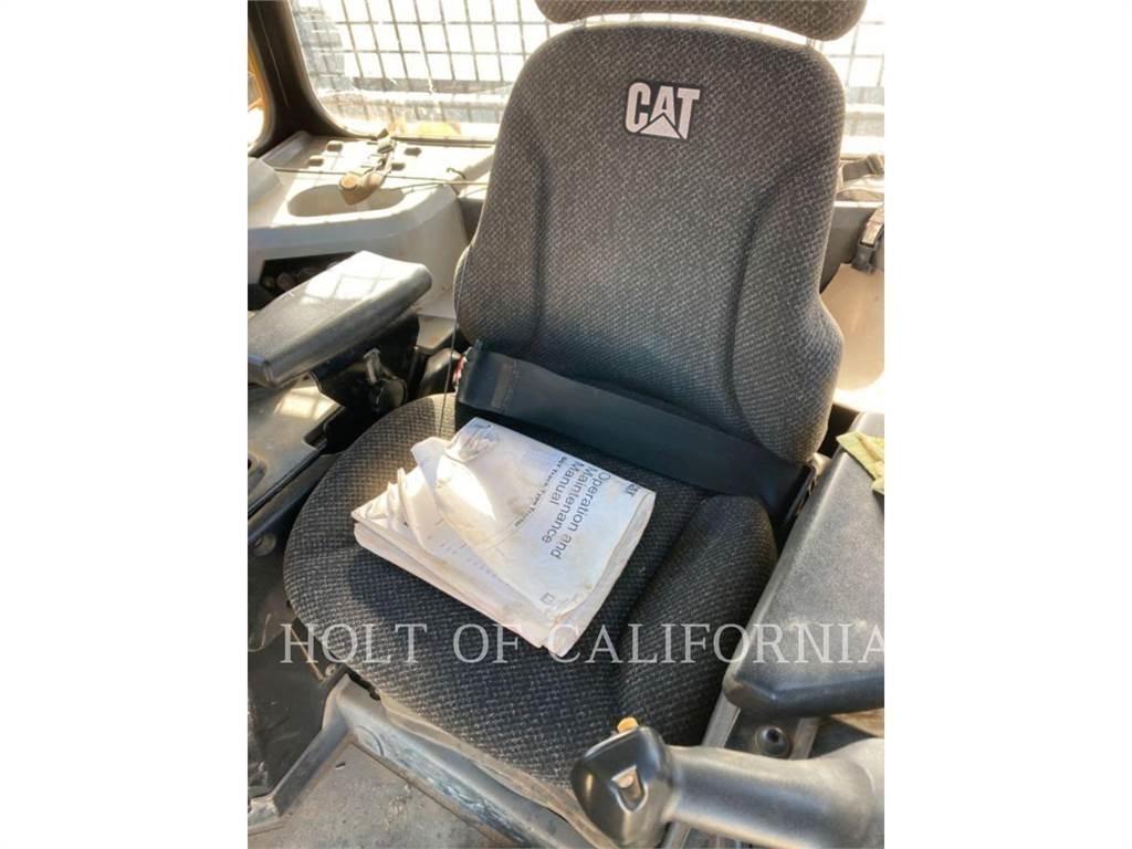 CAT D6T XL Buldozer sobre oruga