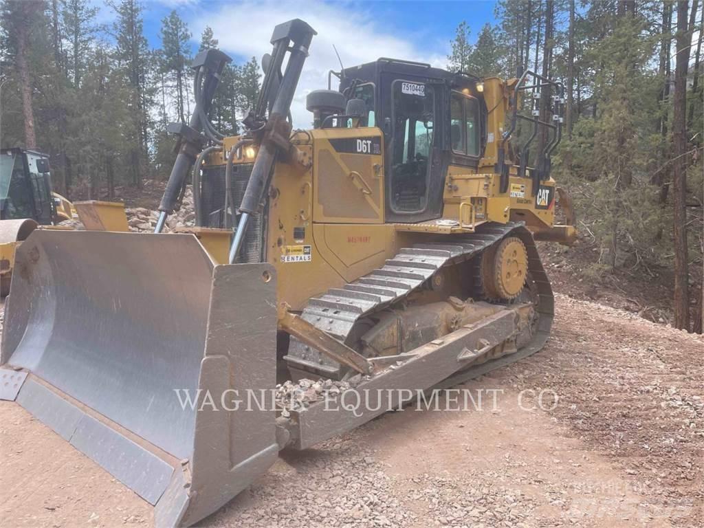 CAT D6T XL Buldozer sobre oruga