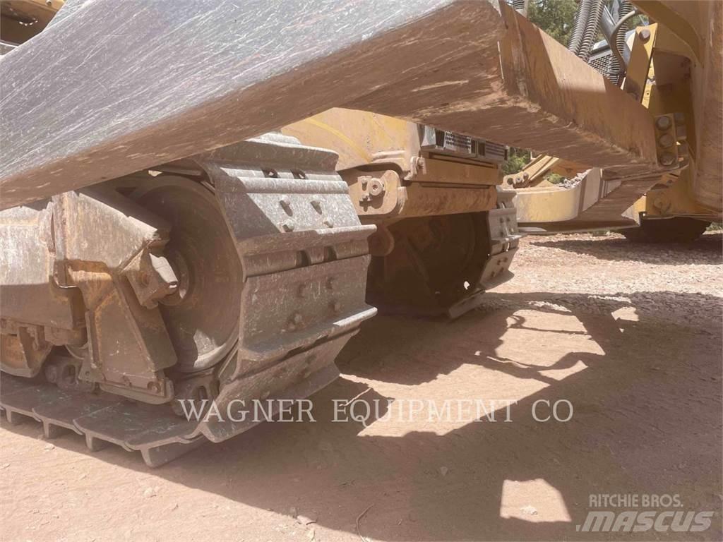 CAT D6T XL Buldozer sobre oruga