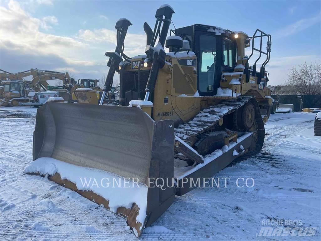 CAT D6T XL Buldozer sobre oruga