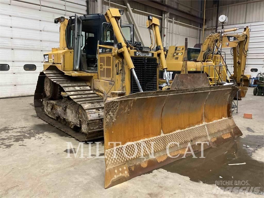 CAT D6T XW Buldozer sobre oruga