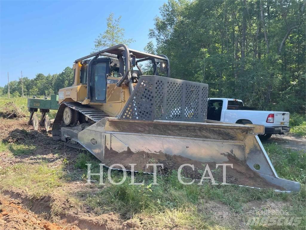 CAT D6T XW Buldozer sobre oruga