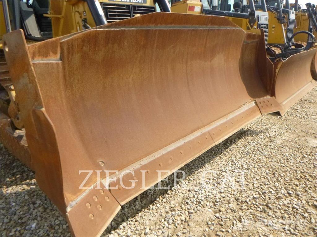 CAT D6T XW Buldozer sobre oruga