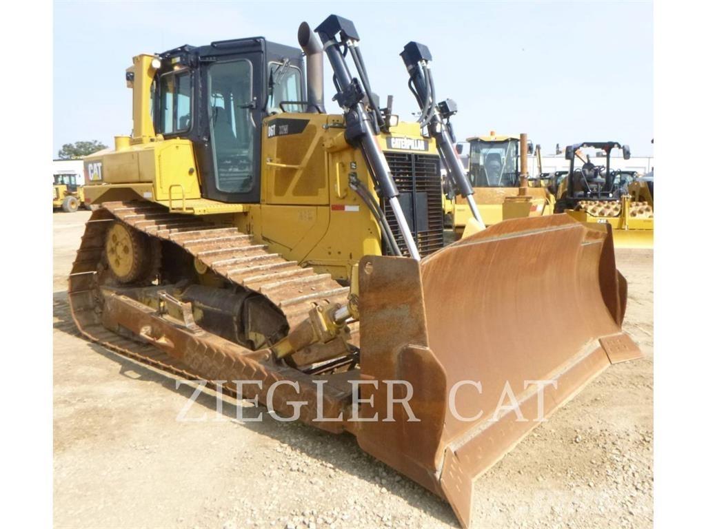 CAT D6T XW Buldozer sobre oruga