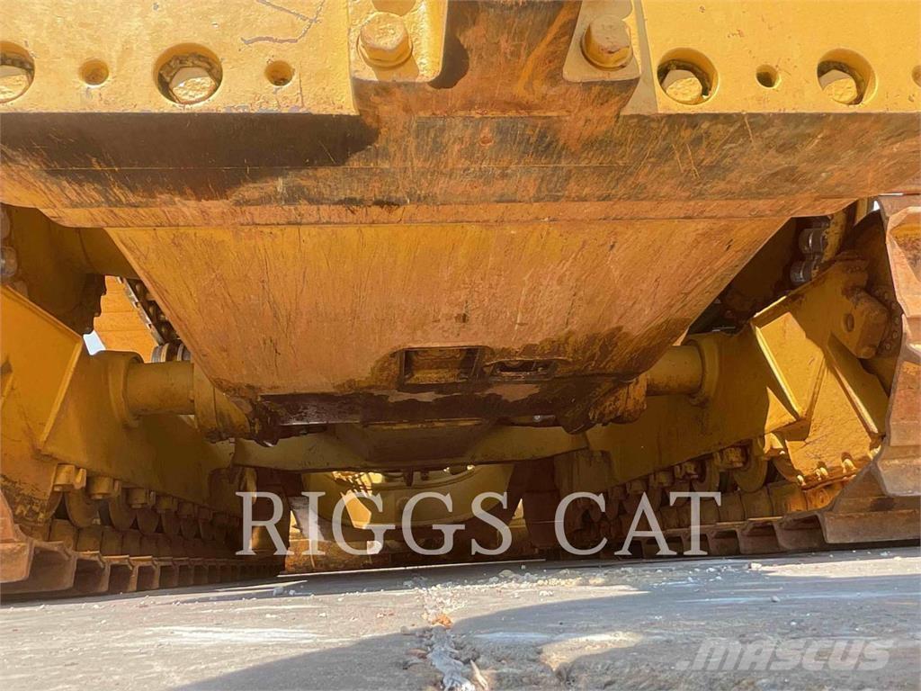CAT D6TVP Buldozer sobre oruga