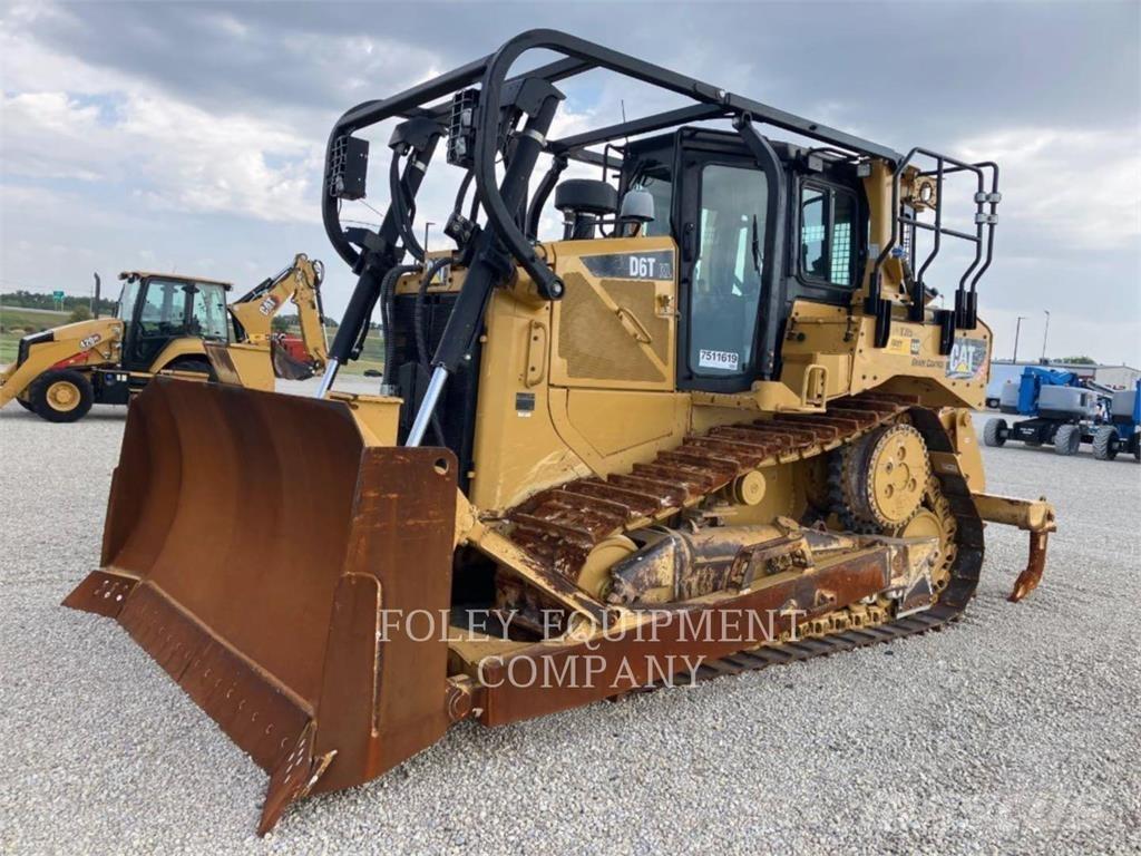 CAT D6TXLSUA Buldozer sobre oruga