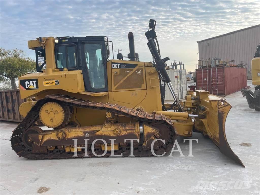 CAT D6TXWVPWI3 Buldozer sobre oruga