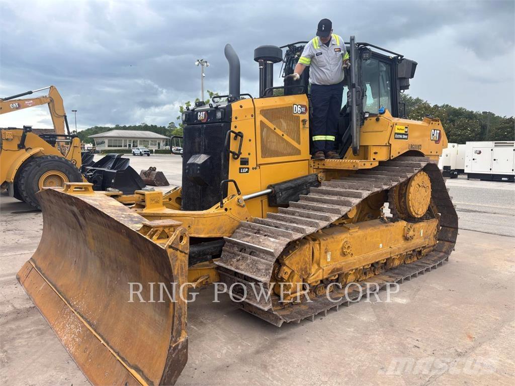 CAT D6XEVPAT Buldozer sobre oruga