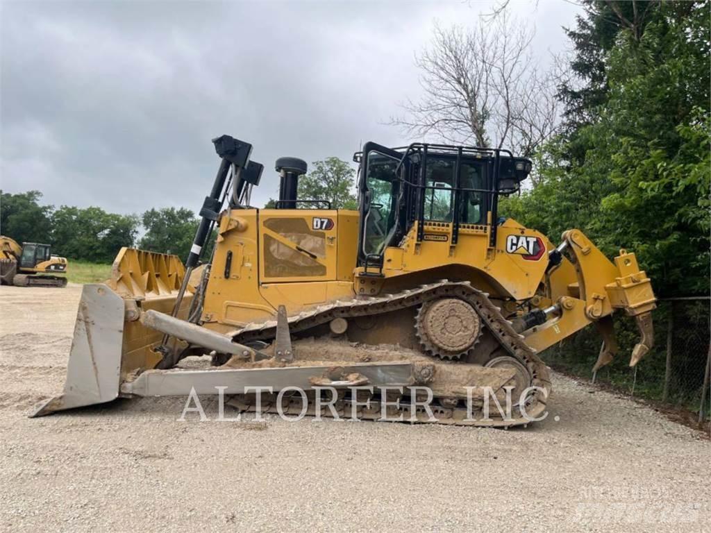 CAT D7-17 Buldozer sobre oruga