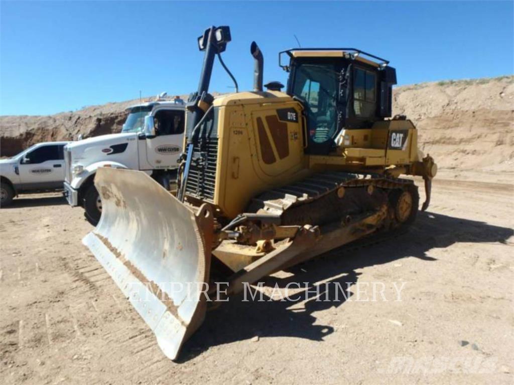 CAT D7E Buldozer sobre oruga