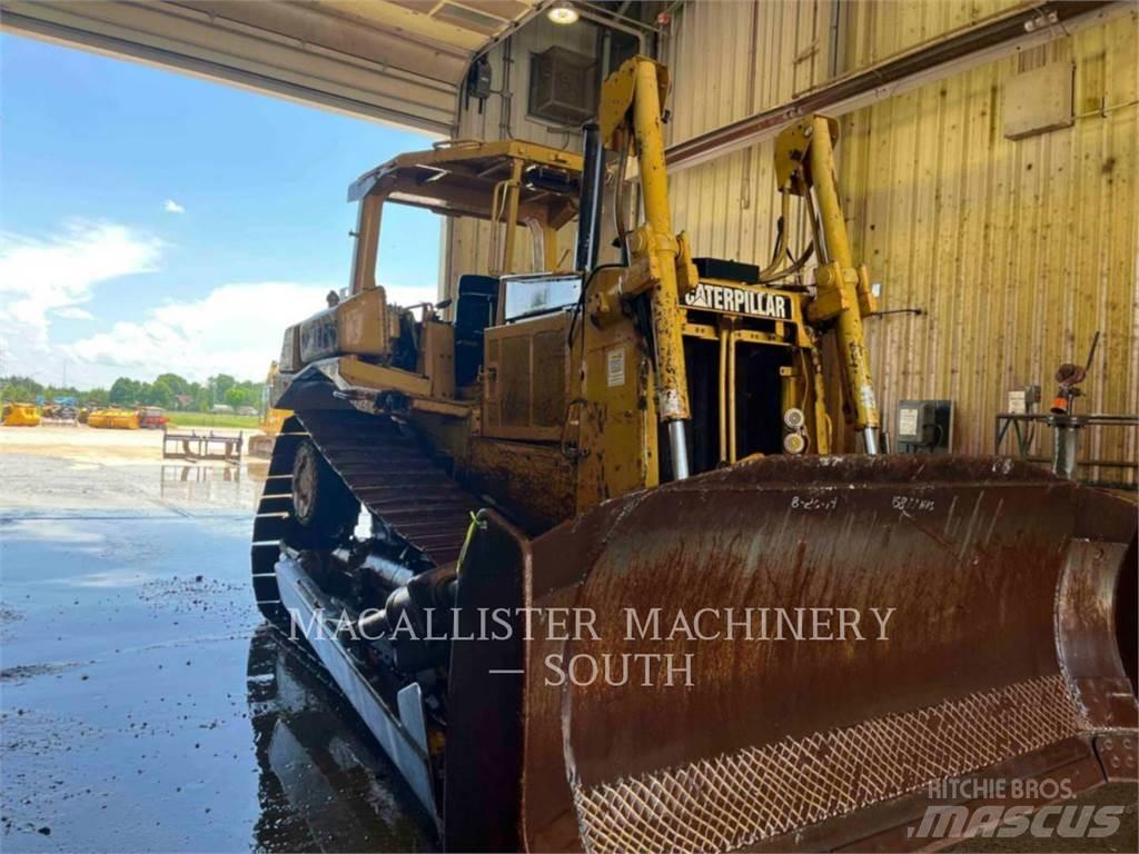 CAT D7R Buldozer sobre oruga