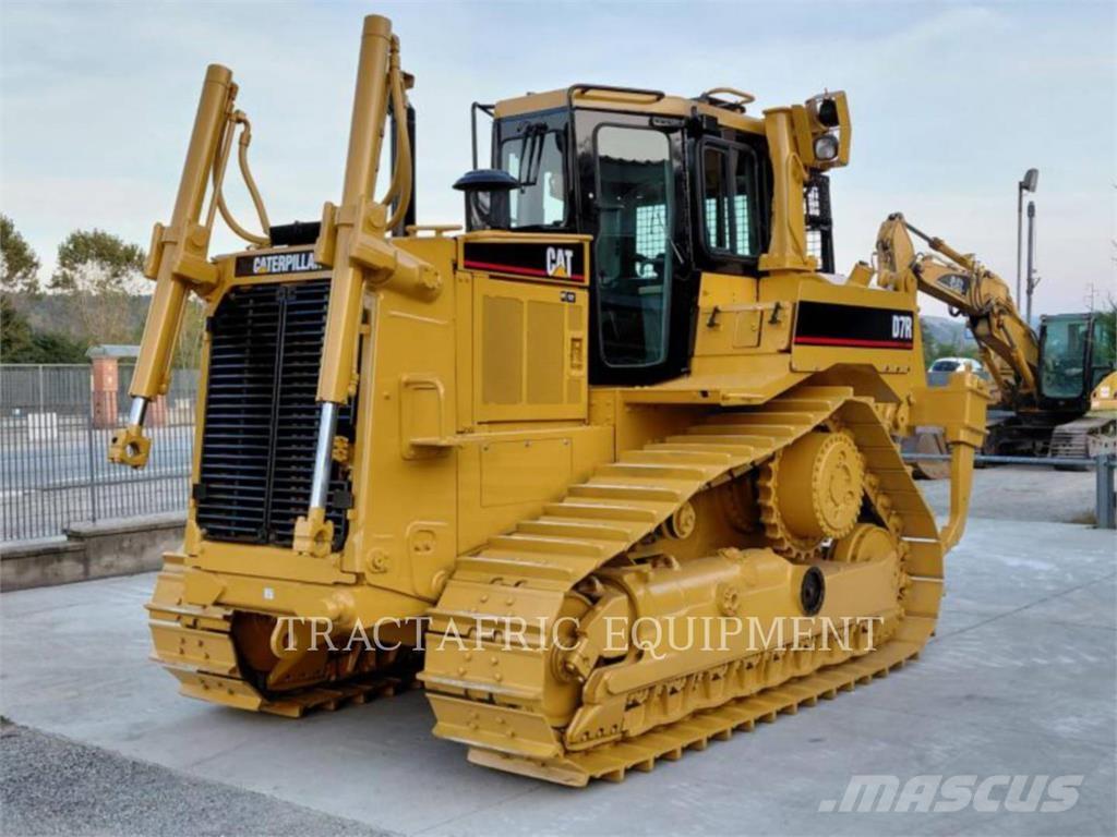 CAT D7RIIXR Buldozer sobre oruga