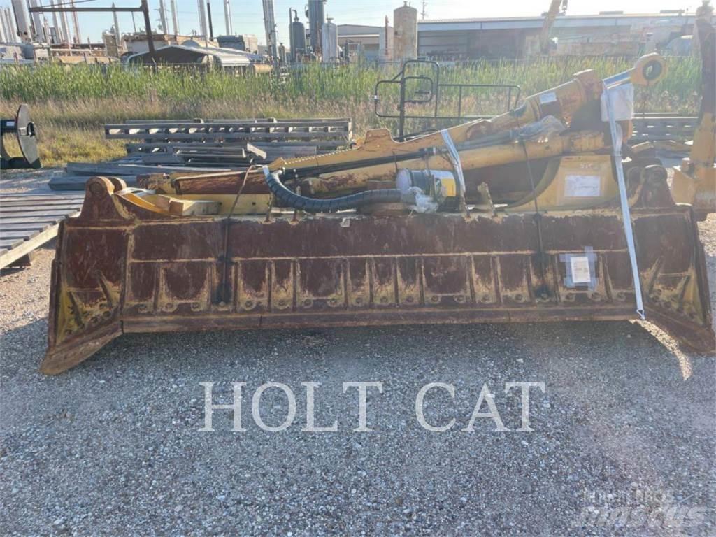 CAT D8 Buldozer sobre oruga
