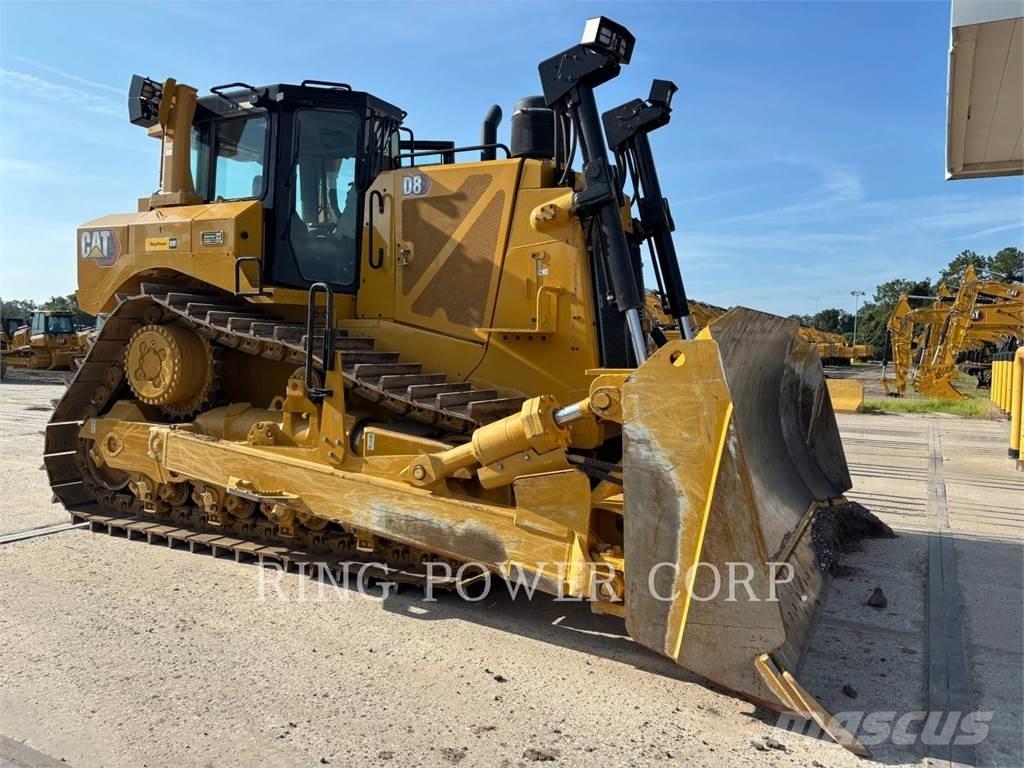 CAT D8 Buldozer sobre oruga