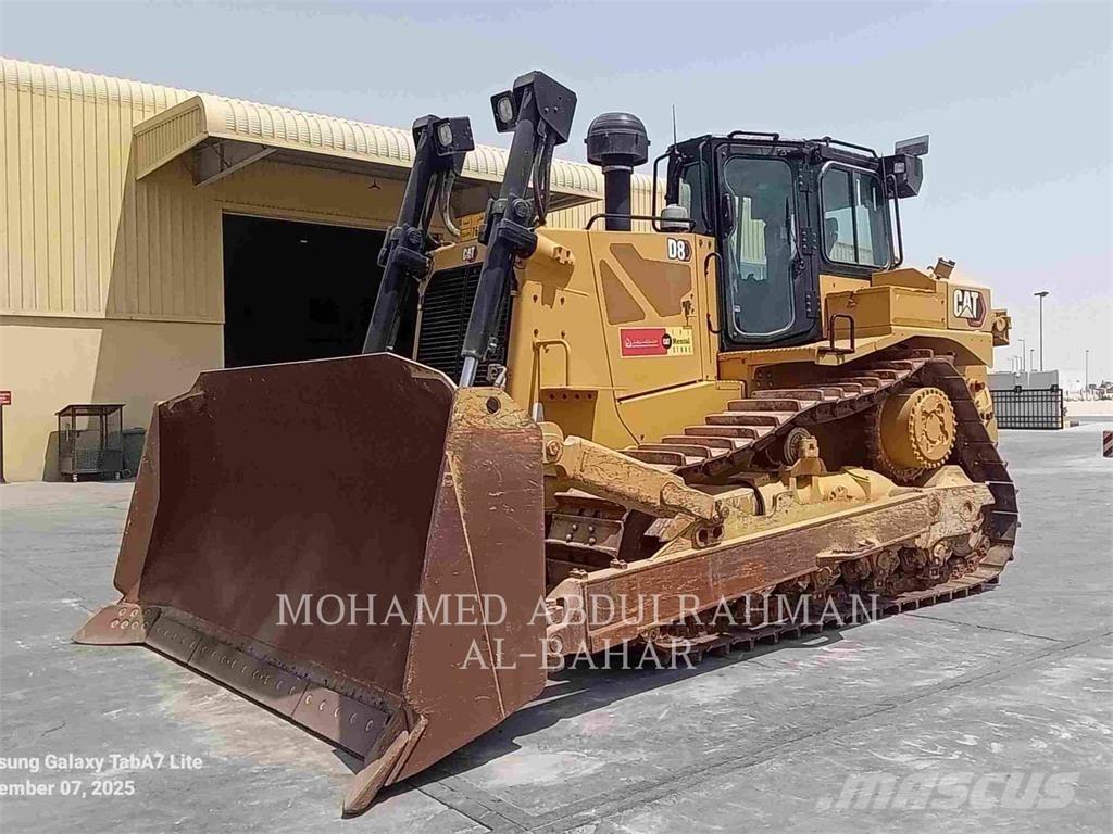 CAT D8 Buldozer sobre oruga