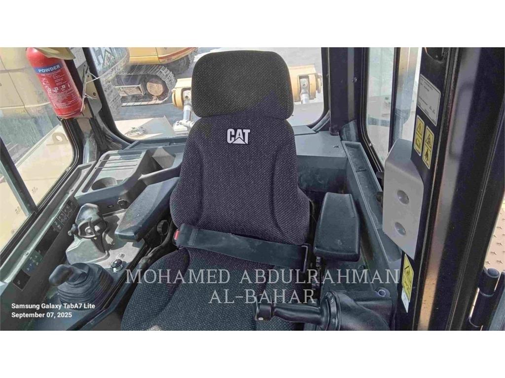CAT D8 Buldozer sobre oruga