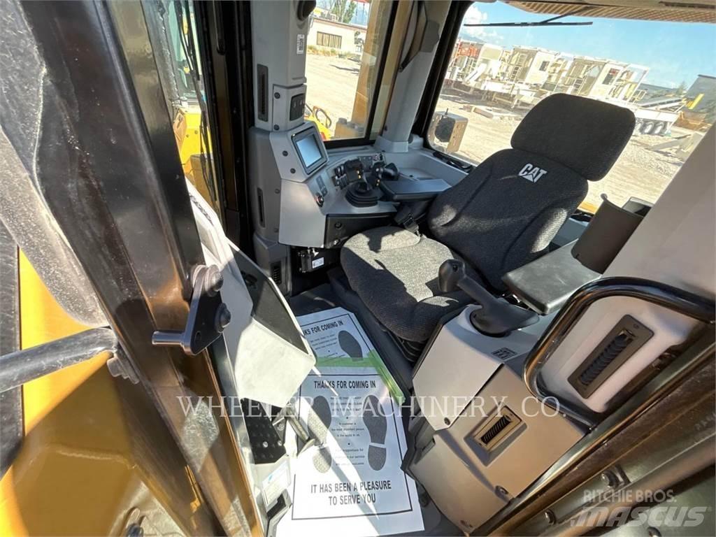 CAT D8 SU Buldozer sobre oruga