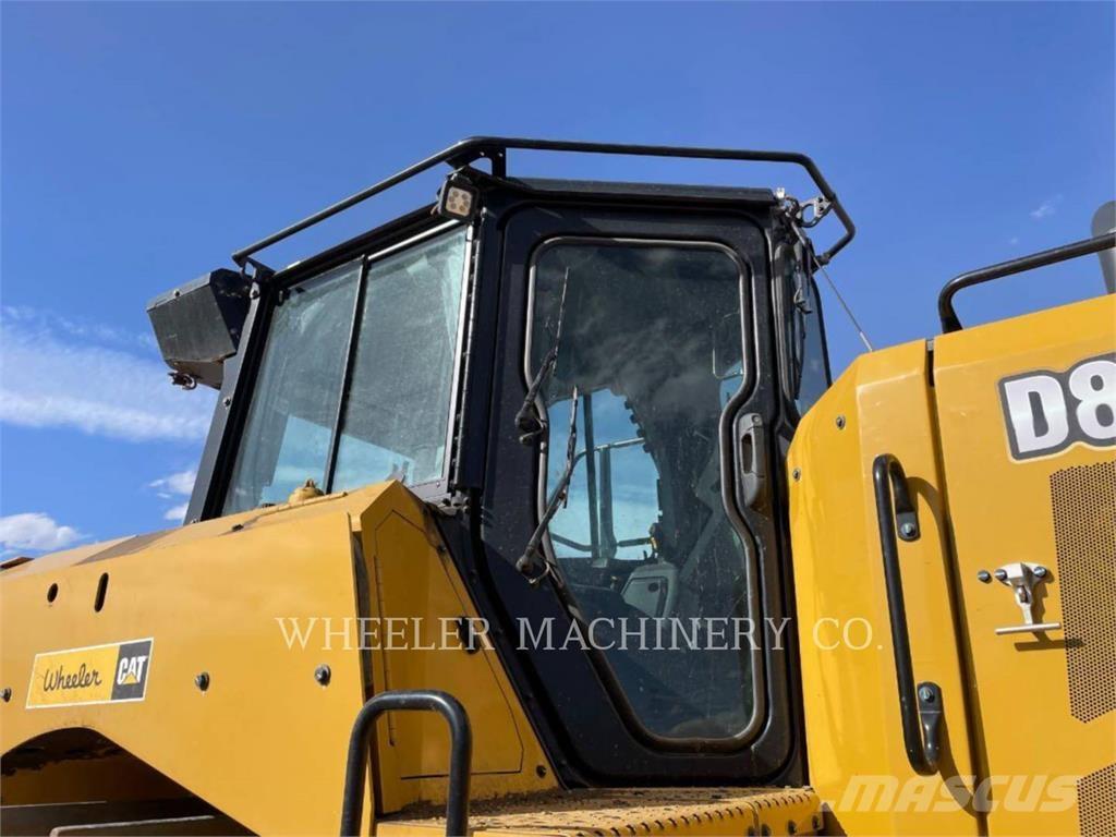 CAT D8 SU Buldozer sobre oruga