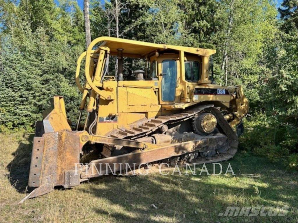 CAT D8N Buldozer sobre oruga