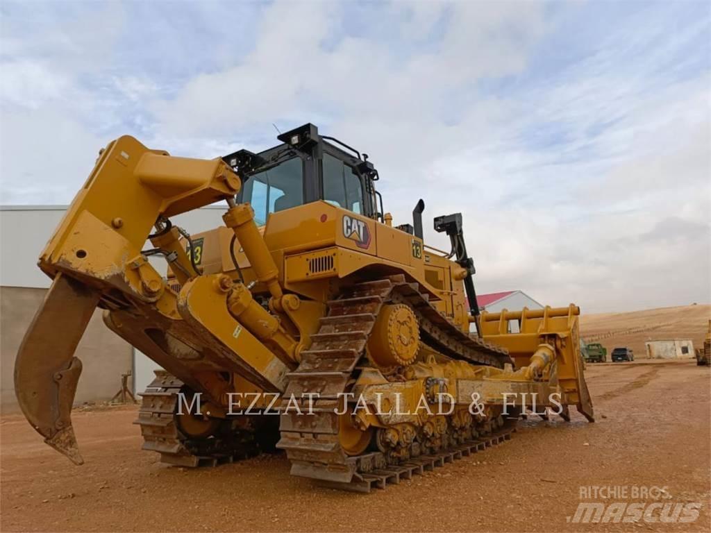 CAT D8R Buldozer sobre oruga