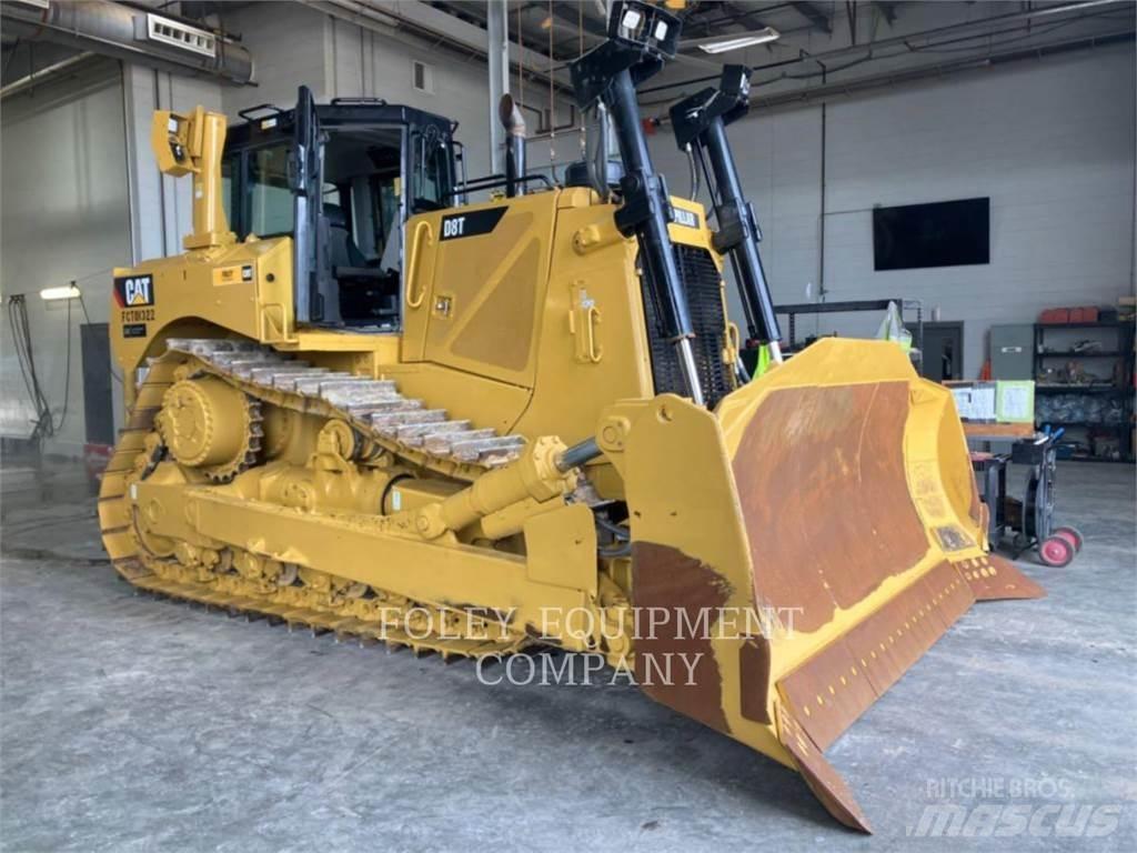 CAT D8T Buldozer sobre oruga