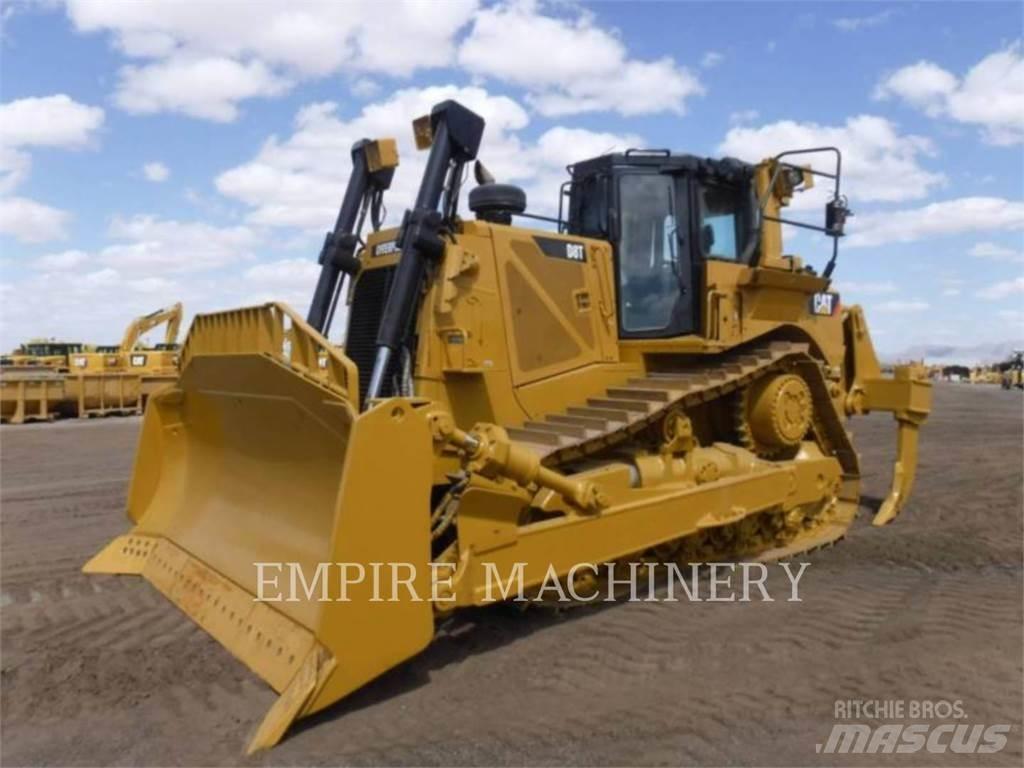CAT D8T Buldozer sobre oruga