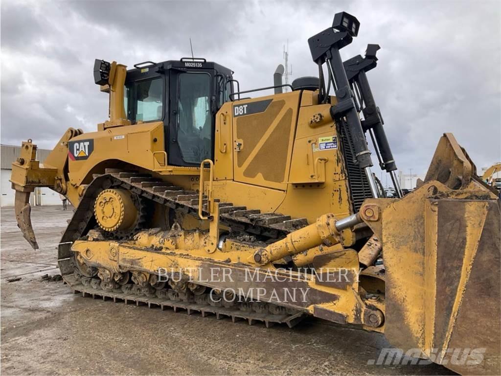 CAT D8T Buldozer sobre oruga