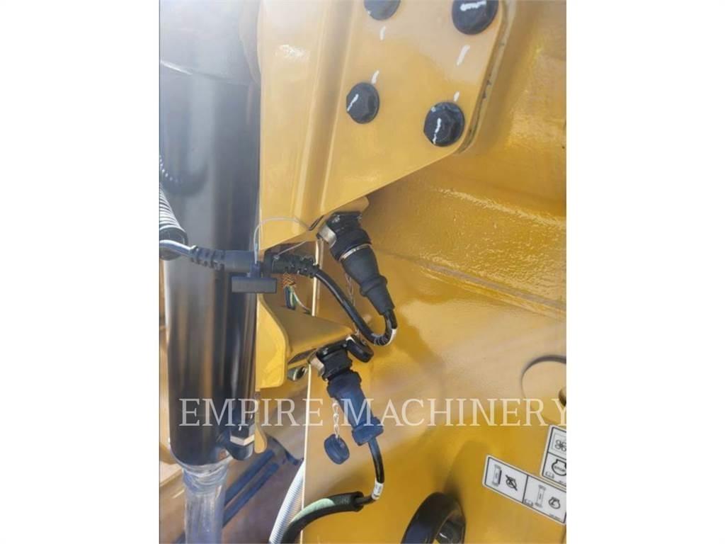 CAT D8T Buldozer sobre oruga