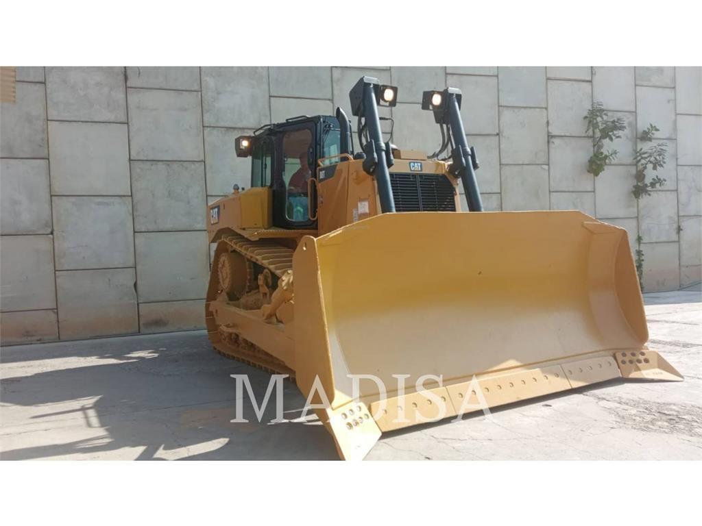 CAT D8T Buldozer sobre oruga