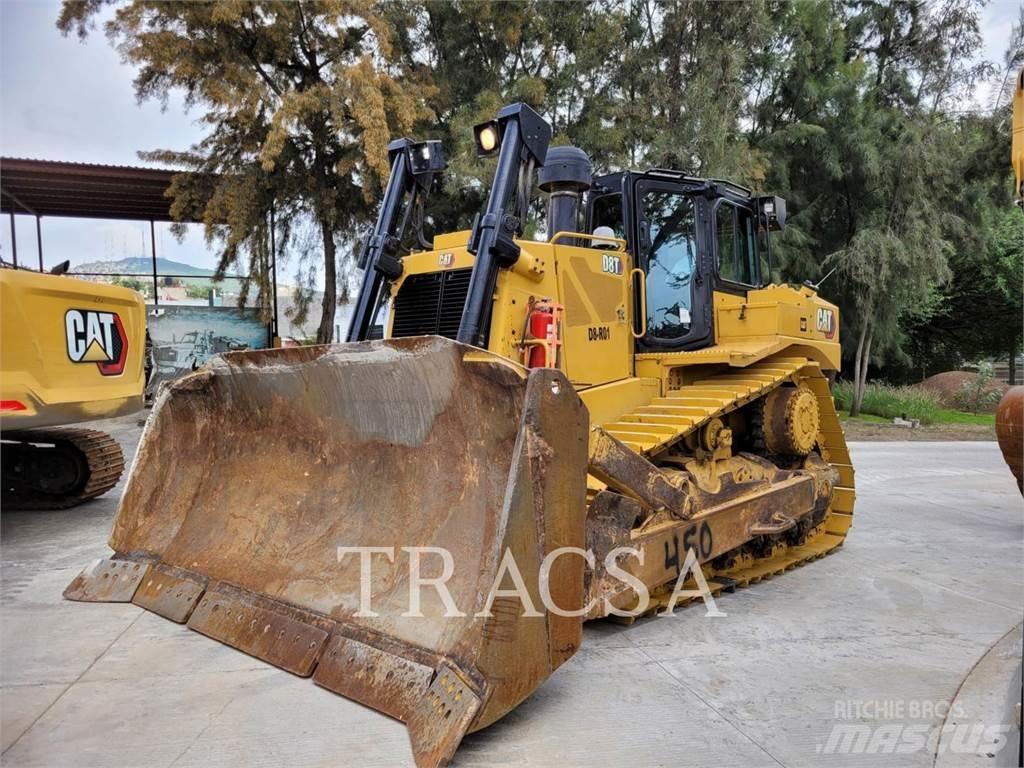 CAT D8T Buldozer sobre oruga