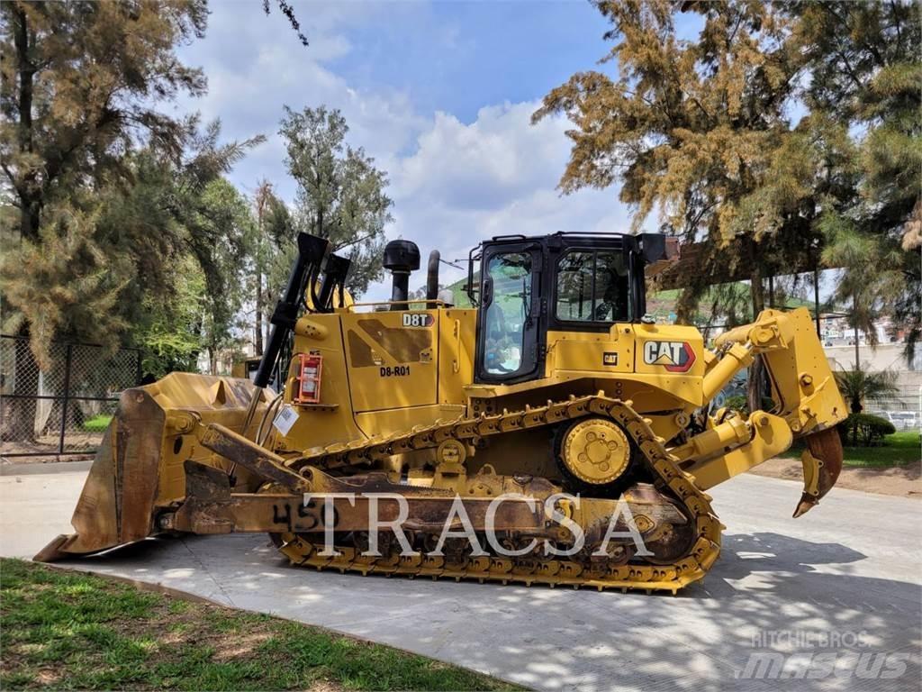 CAT D8T Buldozer sobre oruga