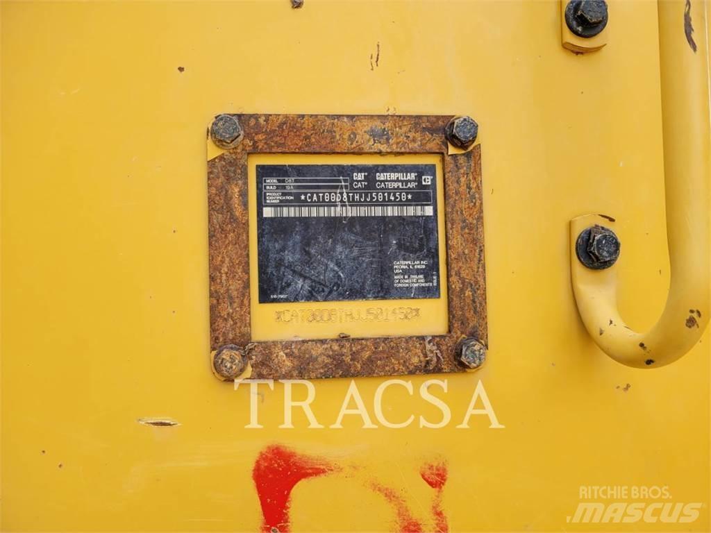 CAT D8T Buldozer sobre oruga