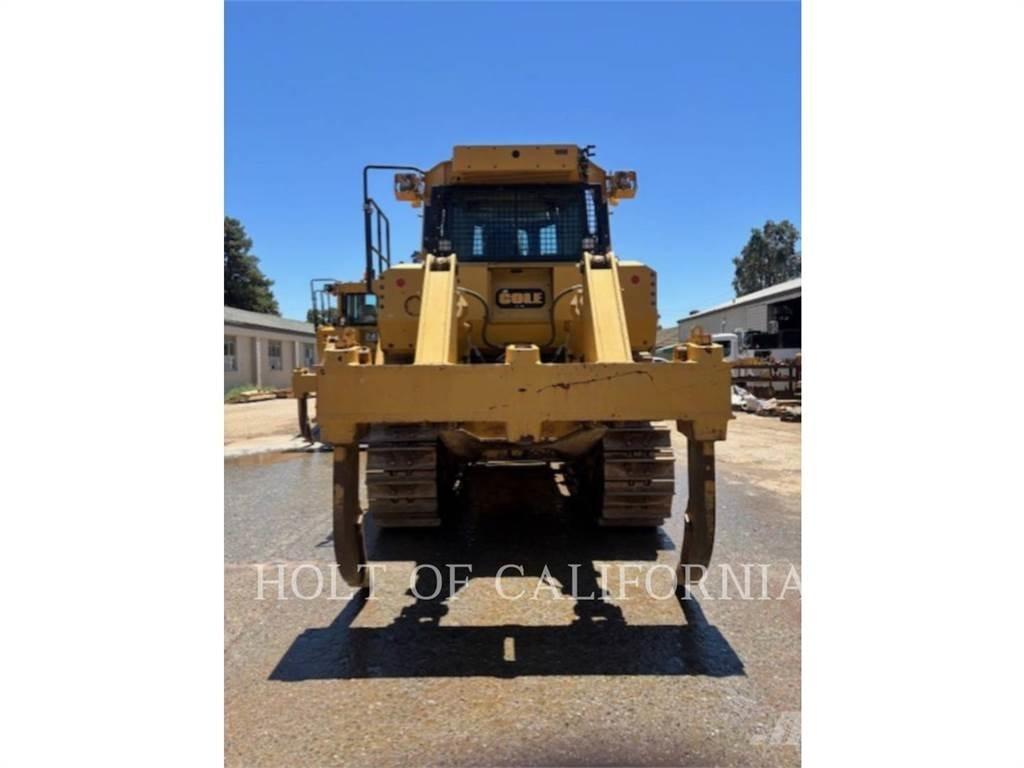 CAT D8T Buldozer sobre oruga