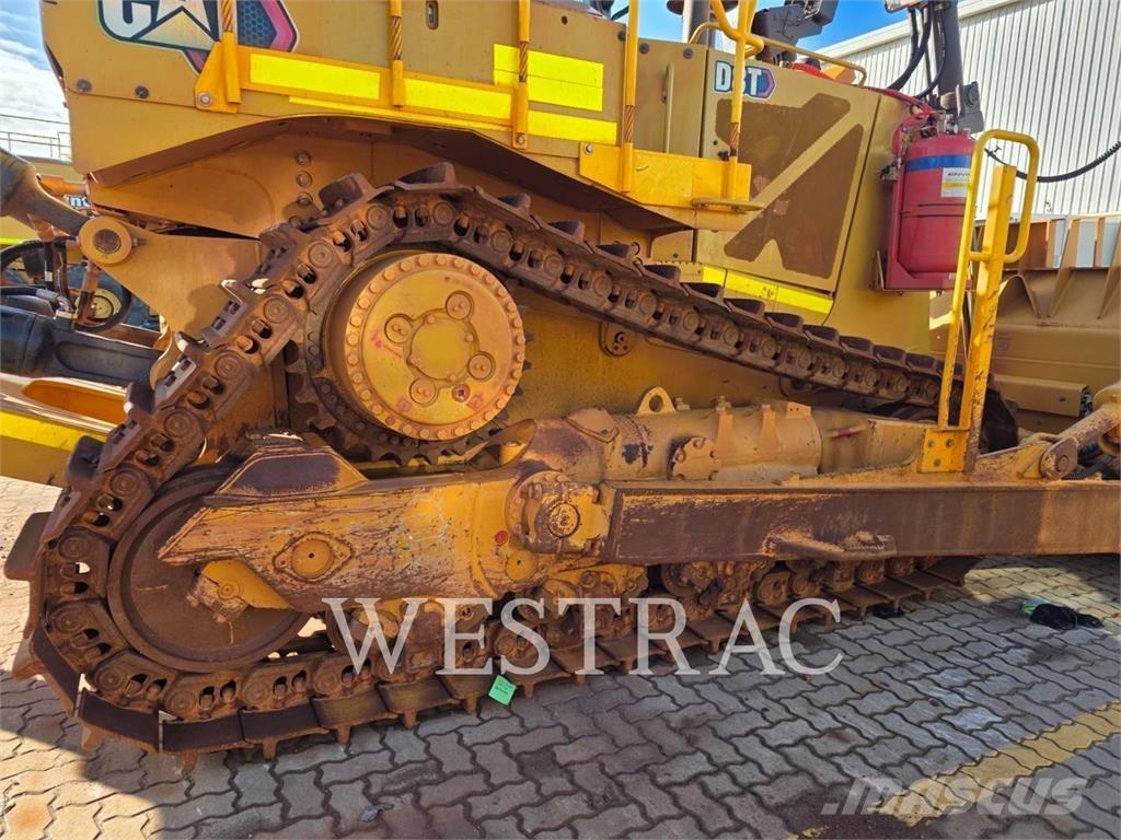 CAT D8T Buldozer sobre oruga