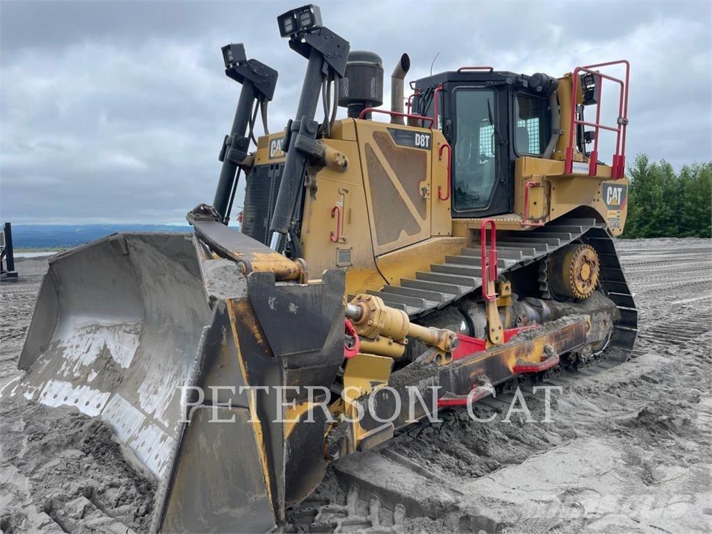 CAT D8T Buldozer sobre oruga
