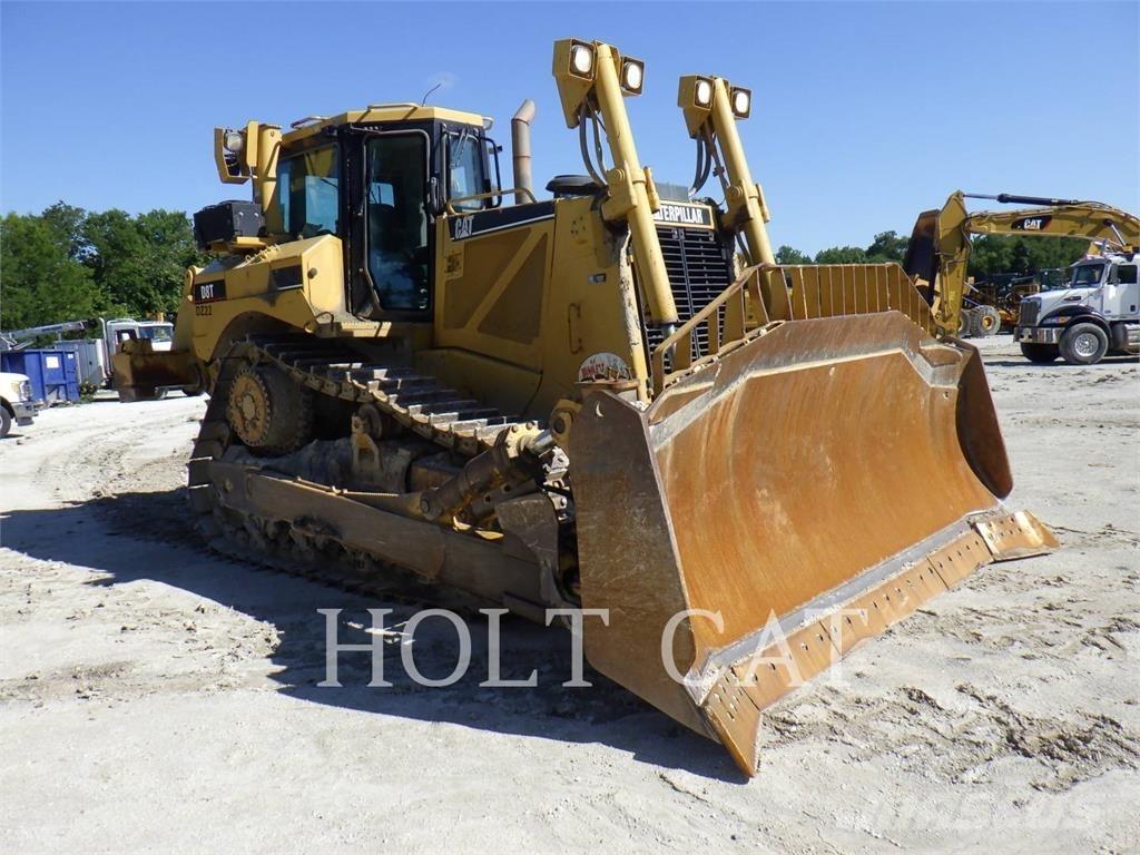 CAT D8T Buldozer sobre oruga