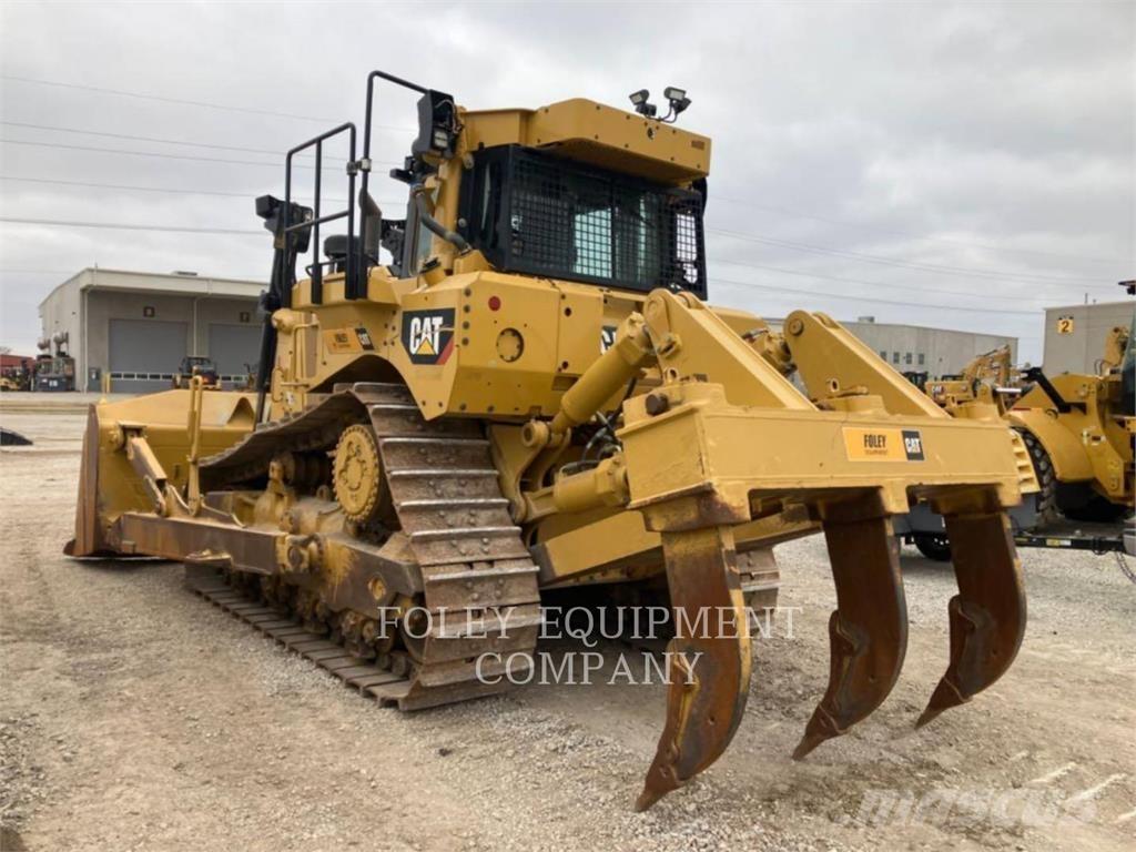 CAT D8T Buldozer sobre oruga