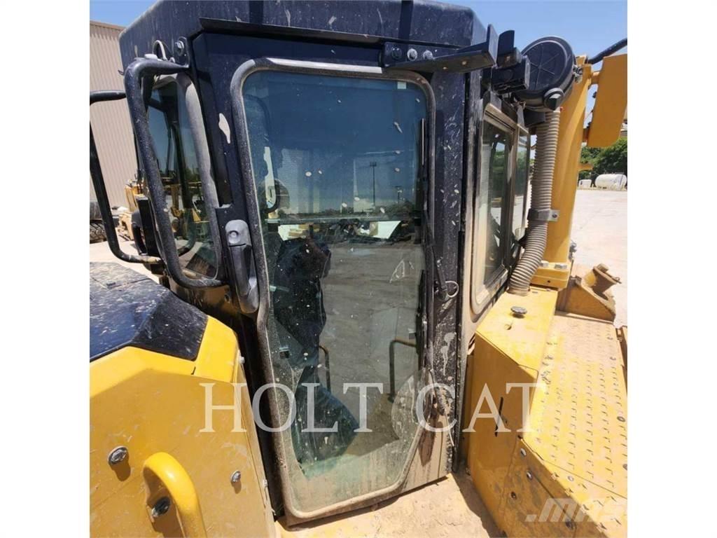 CAT D8T MS Buldozer sobre oruga
