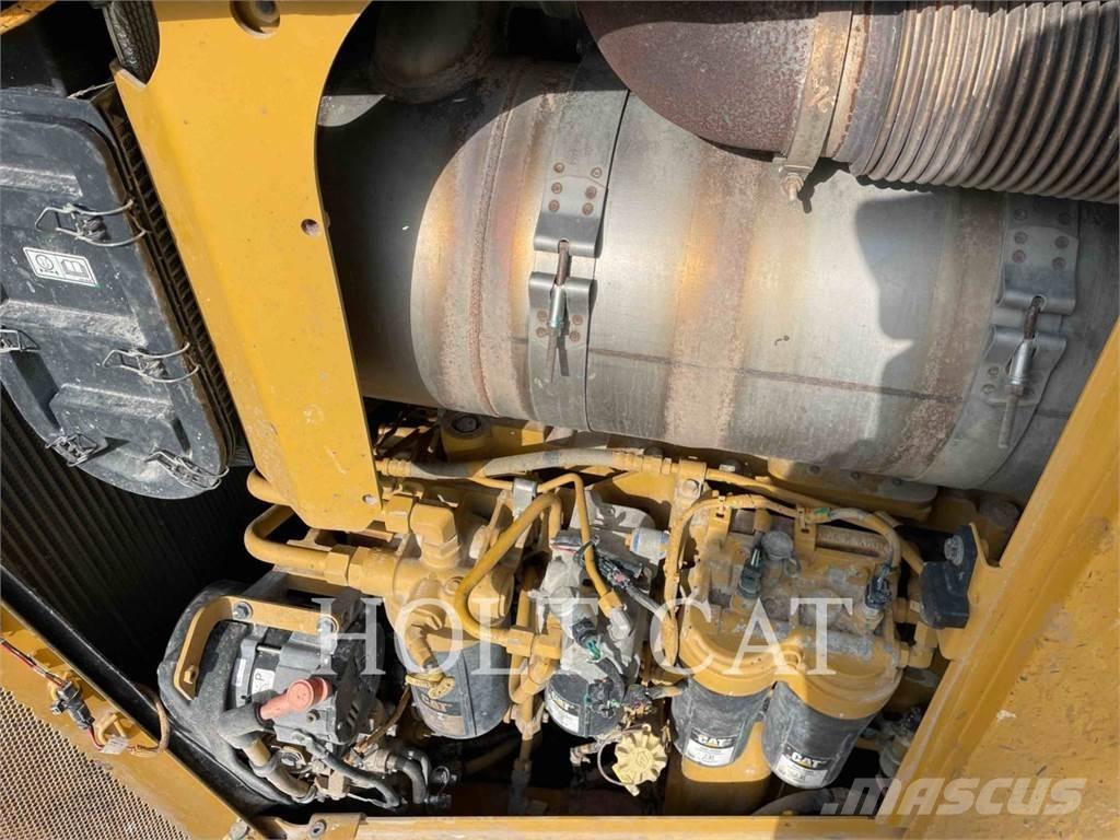 CAT D8T MS Buldozer sobre oruga