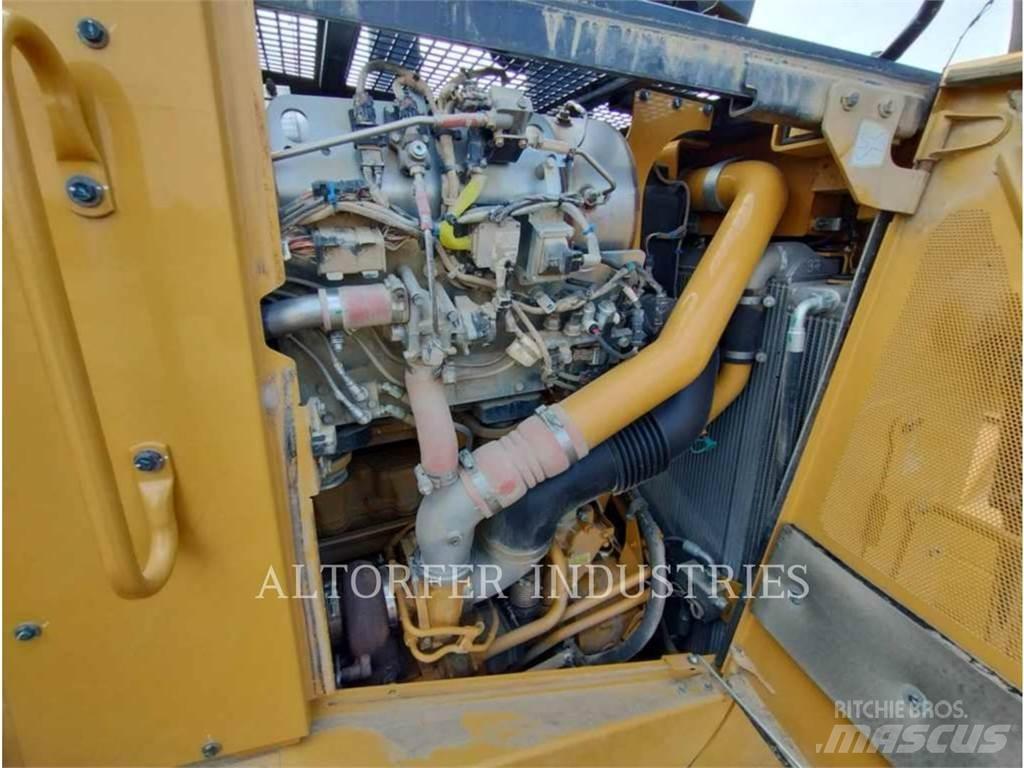 CAT D8T R Buldozer sobre oruga