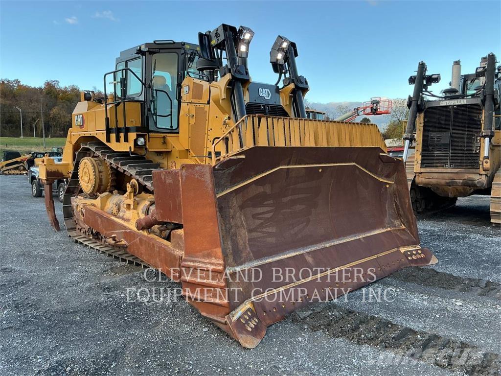 CAT D9 Buldozer sobre oruga