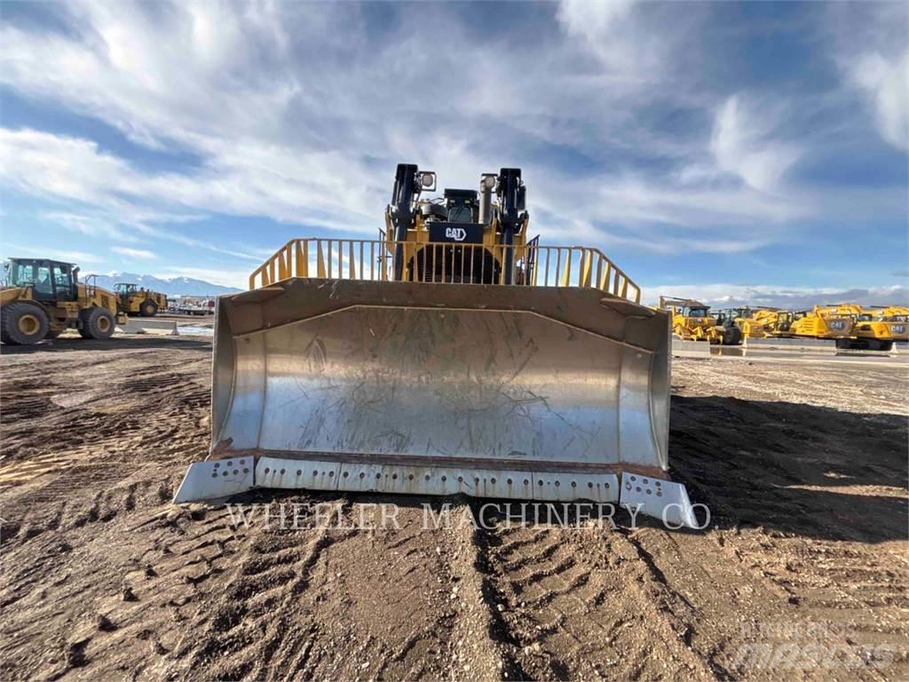 CAT D9 SU Buldozer sobre oruga