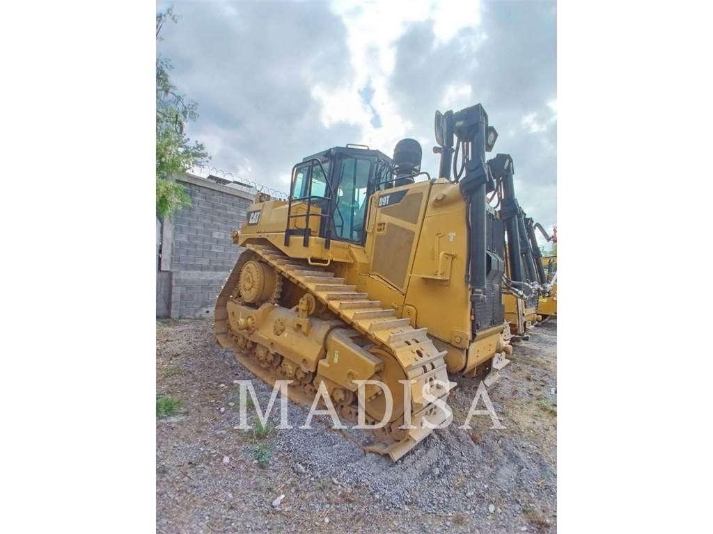 CAT D9T Buldozer sobre oruga