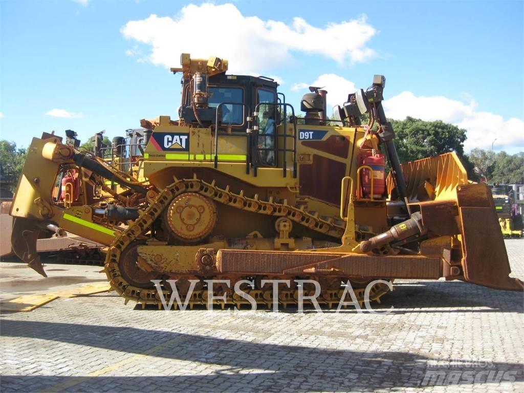 CAT D9T Buldozer sobre oruga