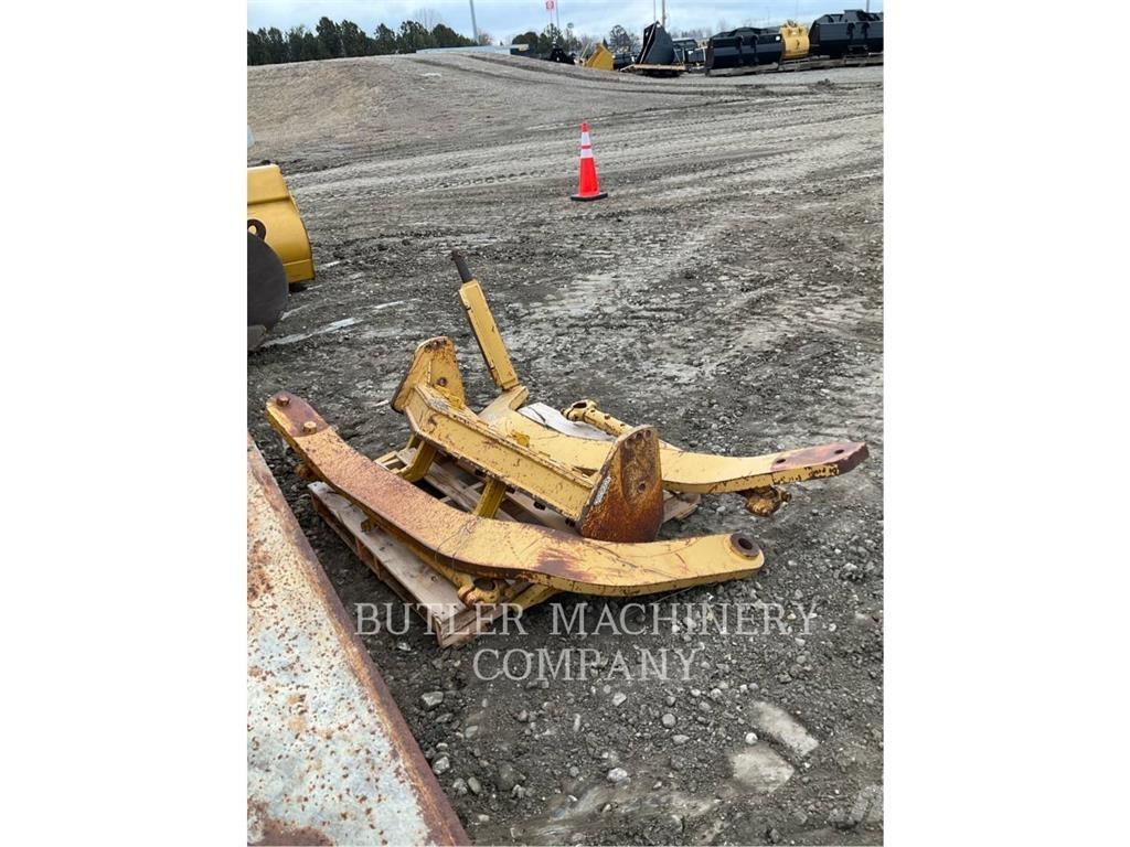 CAT FRONT SCARIFIER Escarificadoras