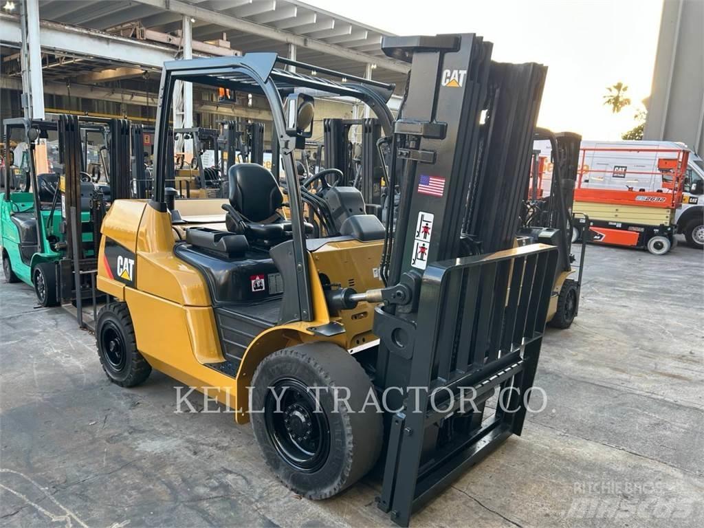 CAT LIFT TRUCKS DP50CN1 Carretillas diesel