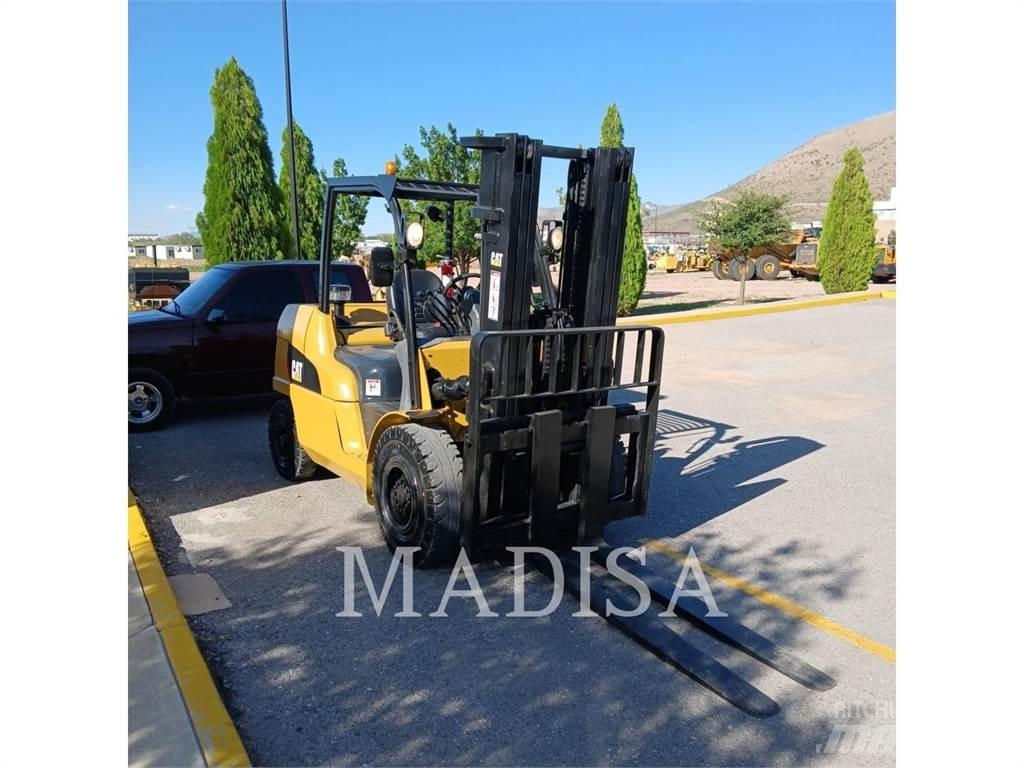 CAT LIFT TRUCKS DP50NM Carretillas diesel